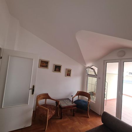 Nerina Apartment Petrovac Bagian luar foto