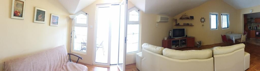 Nerina Apartment Petrovac Bagian luar foto