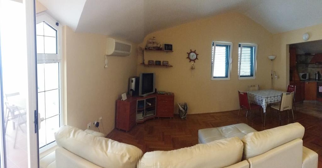Nerina Apartment Petrovac Bagian luar foto